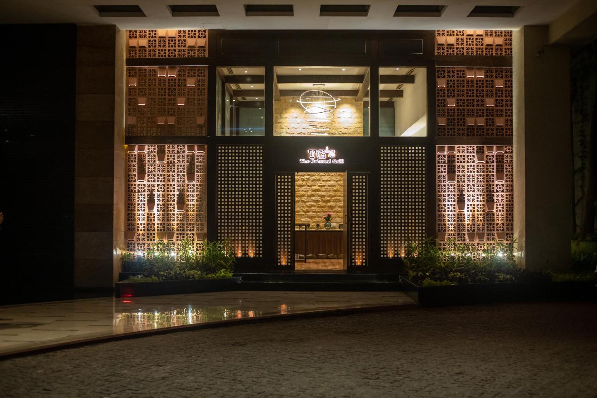 Hyatt Pune Exterior photo The Oberoi, Mumbai