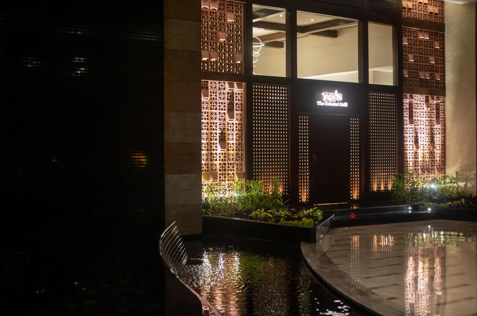 Hyatt Pune Exterior photo The entrance of the hotel